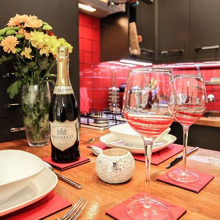 Chic & Bright Flat Near Holyrood Park Apartment Единбург Стая снимка